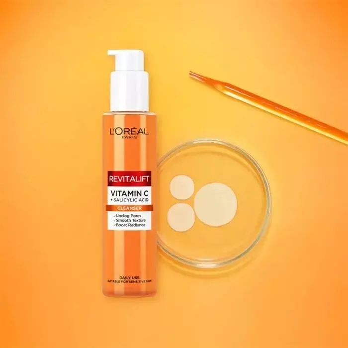 فوم شوینده ویتامین سی لورال مدل Revitalift حجم 150میل - Image 2